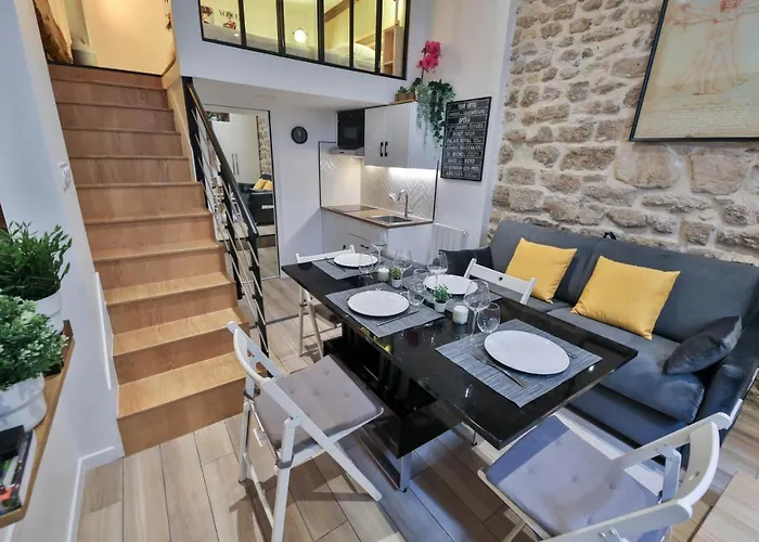 Clara - Modern Loft Sorbonne Notre-dame Historic 3*