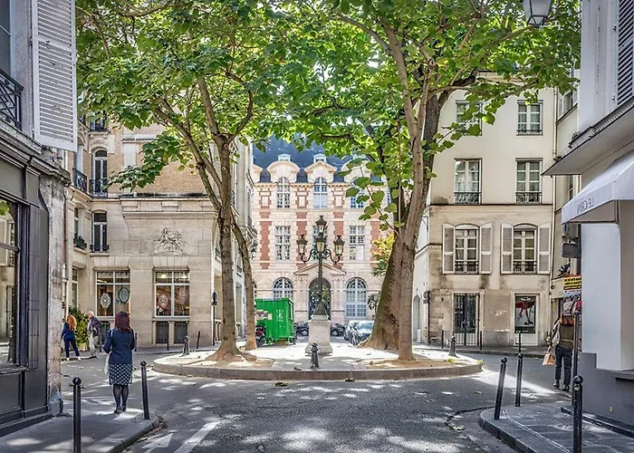 Clara - Modern Loft Sorbonne Notre-dame Historic 3*